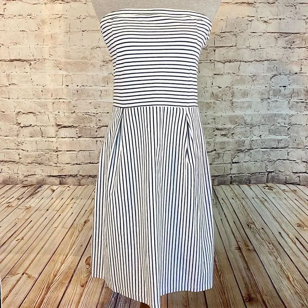 Old Navy Striped Blue White Strapless Dress Above Knee Zip Up Size Large